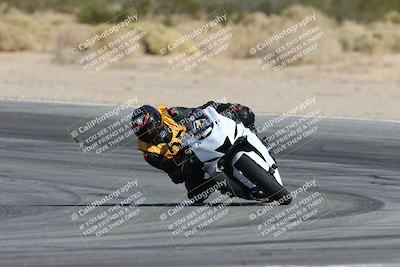 media/Nov-16-2025-Race Pace (Sun) [[8c5fa54630]]/Non Verified Riders (1st 20 Minutes)/2-Turn 10 (1010am)/